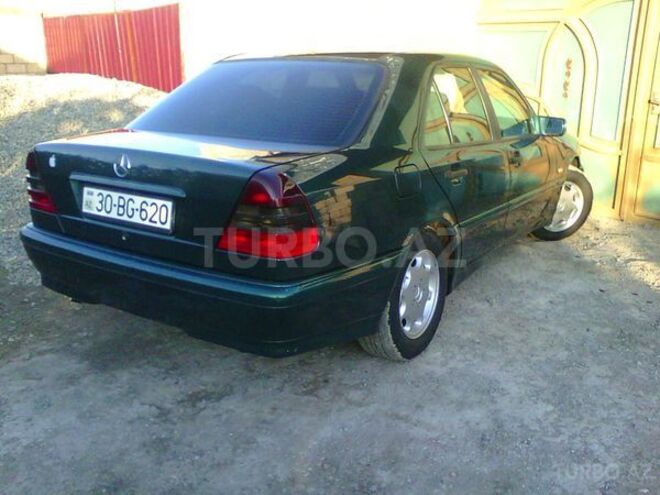 Mercedes C 220 1997, 353,000 km - 2.2 l - Goranboy