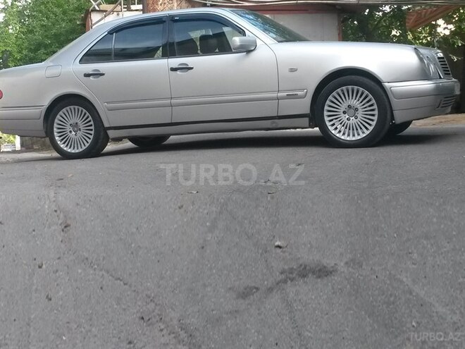 Mercedes E 230 1996, 298,200 km - 2.3 l - Bakı