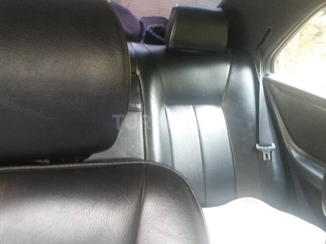 Mercedes E 230 1996, 298,200 km - 2.3 l - Bakı