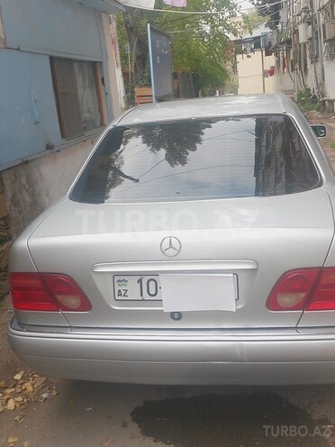 Mercedes E 230 1996, 298,200 km - 2.3 l - Bakı