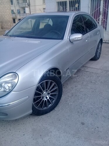 Mercedes E 220 2003, 2,784,512 km - 2.2 l - Bakı