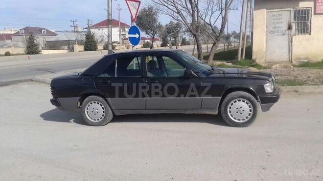 Mercedes 190 1990, 34,876 km - 2.3 l - Bakı