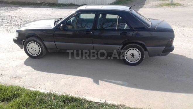 Mercedes 190 1990, 34,876 km - 2.3 l - Bakı