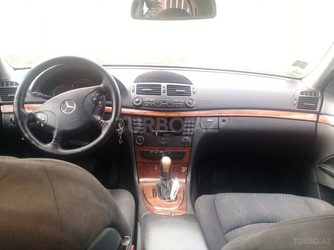 Mercedes E 220 2003, 2,784,512 km - 2.2 l - Bakı
