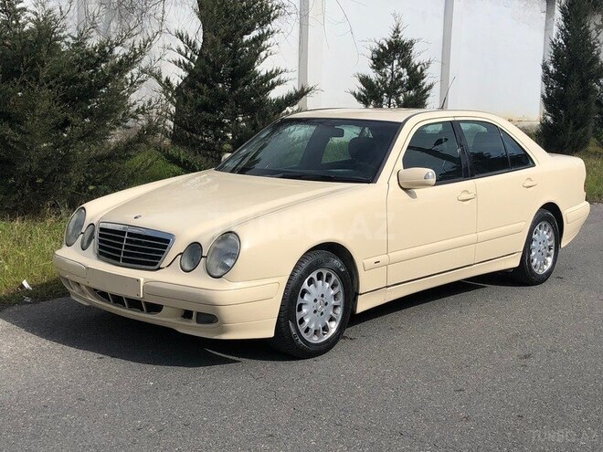 Mercedes E 220 2000, 380,000 km - 2.0 l - Bakı