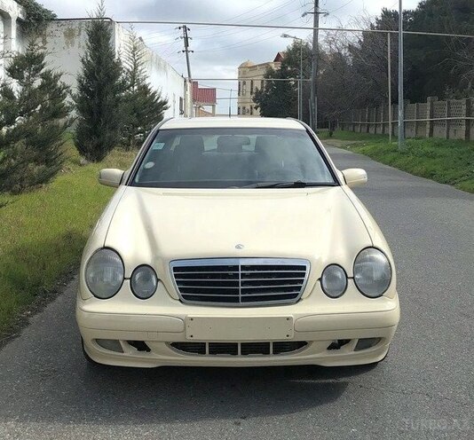 Mercedes E 220 2000, 380,000 km - 2.0 l - Bakı