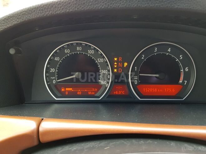 BMW 745 2004, 152,000 km - 4.4 l - Xırdalan