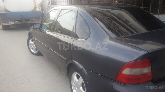 Opel Vectra 1997, 238,000 km - 1.6 l - Bakı