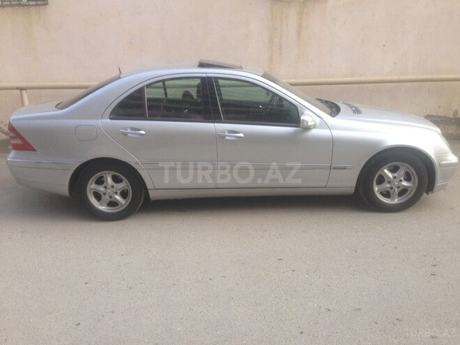 Mercedes C 200 2001, 286,700 km - 2.0 l - Bakı