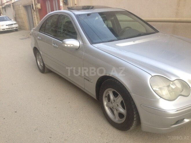 Mercedes C 200 2001, 286,700 km - 2.0 l - Bakı