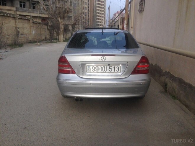 Mercedes C 200 2001, 286,700 km - 2.0 l - Bakı
