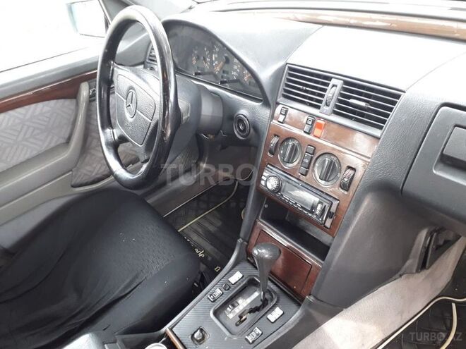Mercedes C 220 1994, 300,000 km - 2.2 l - Sumqayıt