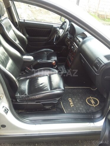 Opel Astra 1999, 320,000 km - 1.8 l - Xaçmaz