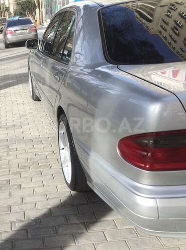 Mercedes E 200 2000, 215,400 km - 2.0 l - Bakı