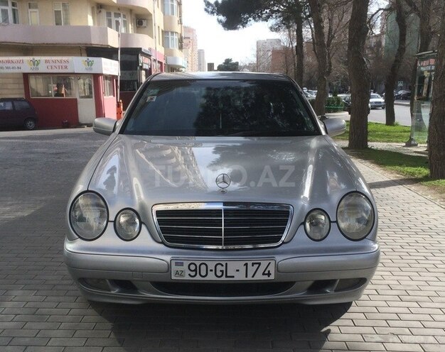 Mercedes E 200 2000, 215,400 km - 2.0 l - Bakı