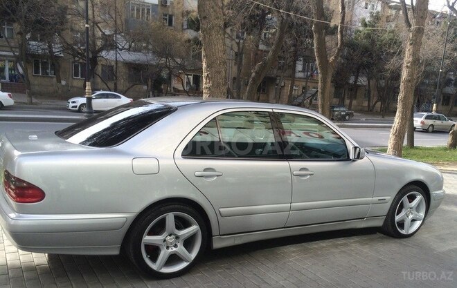 Mercedes E 200 2000, 215,400 km - 2.0 l - Bakı