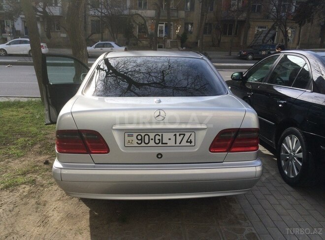 Mercedes E 200 2000, 215,400 km - 2.0 l - Bakı