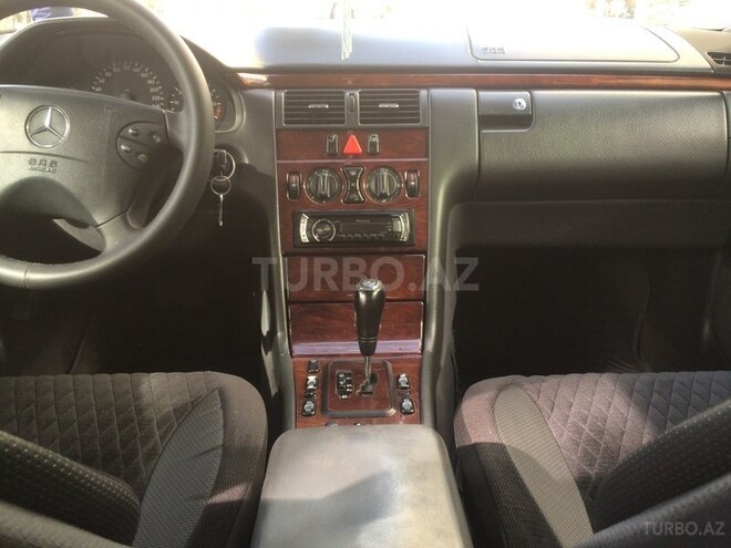 Mercedes E 200 2000, 215,400 km - 2.0 l - Bakı