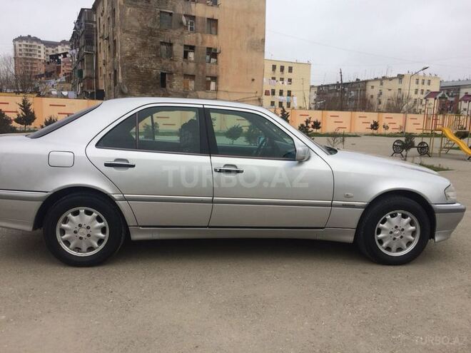 Mercedes C 180 1999, 174,524 km - 2.0 л - Bakı