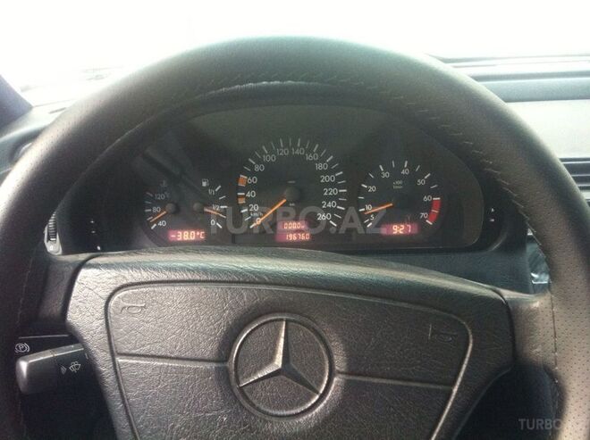 Mercedes C 240 1999, 196,000 km - 2.4 l - Şirvan