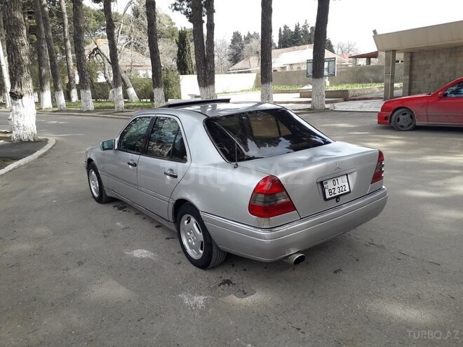 Mercedes C 180 1993, 220,000 km - 1.8 l - Sumqayıt