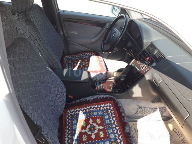 Mercedes C 240 1998, 147,000 km - 2.4 l - Gəncə