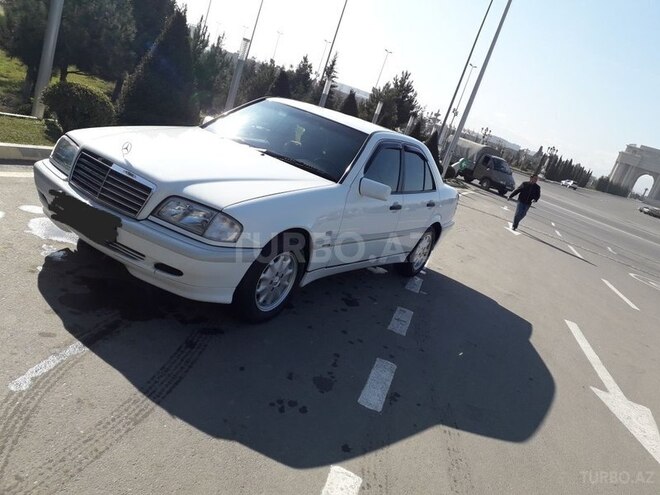 Mercedes C 240 1998, 147,000 km - 2.4 l - Gəncə
