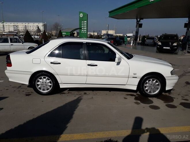 Mercedes C 240 1998, 147,000 km - 2.4 l - Gəncə