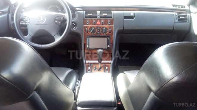 Mercedes E 280 1999, 321,376 km - 2.8 l - Bakı