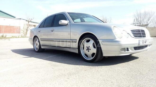 Mercedes E 280 1999, 321,376 km - 2.8 l - Bakı