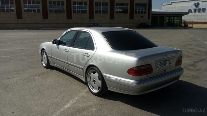 Mercedes E 280 1999, 321,376 km - 2.8 l - Bakı