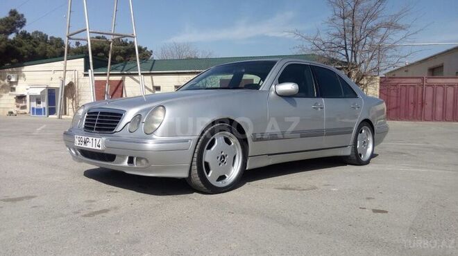 Mercedes E 280 1999, 321,376 km - 2.8 l - Bakı