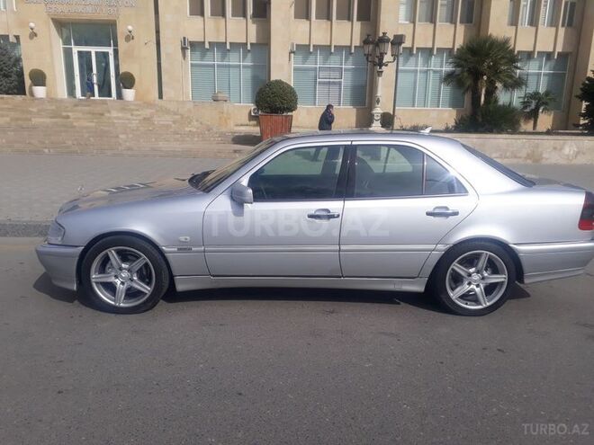 Mercedes C 240 1997, 333,000 km - 2.4 l - Bakı
