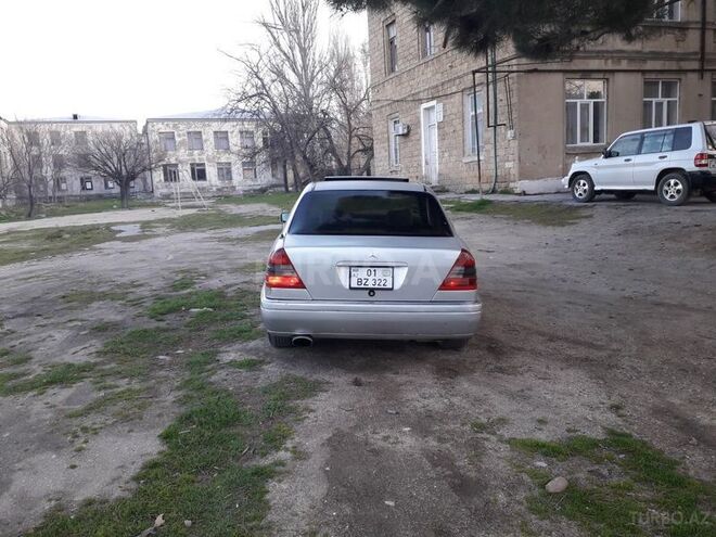 Mercedes C 220 1993, 23,400 km - 2.2 l - Sumqayıt