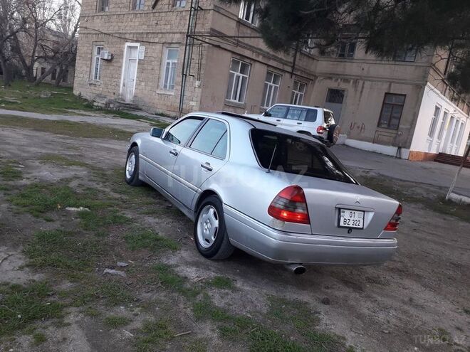 Mercedes C 220 1993, 23,400 km - 2.2 l - Sumqayıt