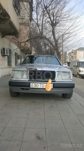 Mercedes E 250 1991, 432,000 km - 2.5 l - Bakı