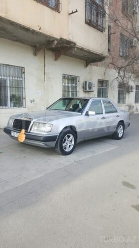 Mercedes E 250 1991, 432,000 km - 2.5 l - Bakı
