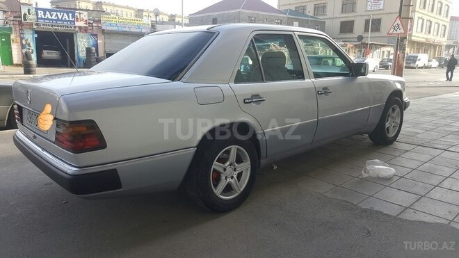 Mercedes E 250 1991, 432,000 km - 2.5 l - Bakı