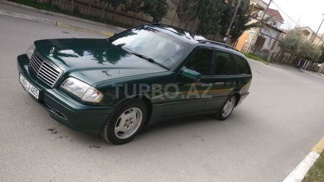 Mercedes C 220 2000, 450,000 km - 2.2 l - Bakı