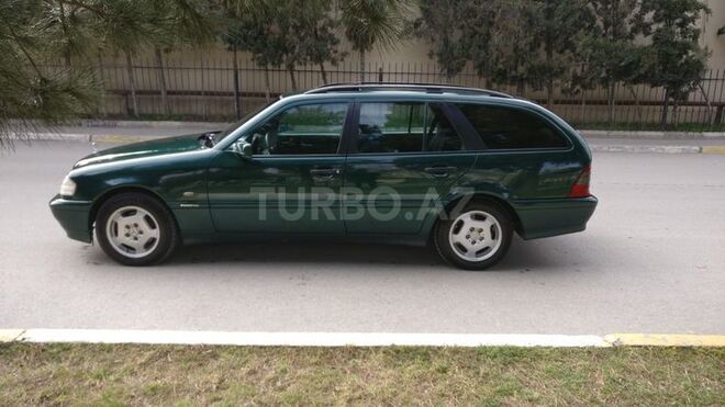 Mercedes C 220 2000, 450,000 km - 2.2 l - Bakı