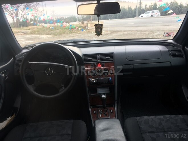 Mercedes C 200 1999, 190,000 km - 2.0 l - Gəncə