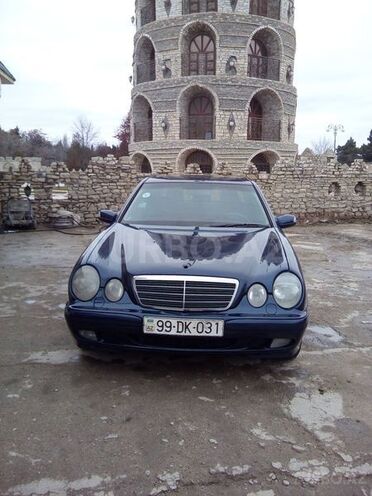 Mercedes E 220 1999, 52,424 km - 2.2 l - Şabran