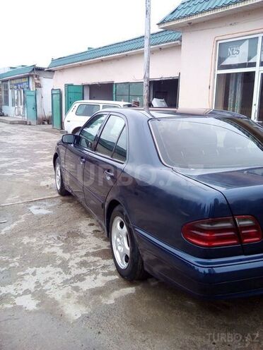 Mercedes E 220 1999, 52,424 km - 2.2 l - Şabran