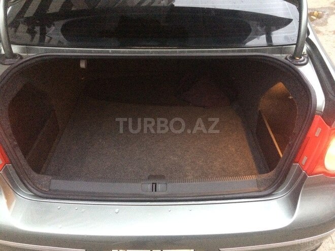Volkswagen Passat 2005, 223,000 km - 1.7 л - Bakı