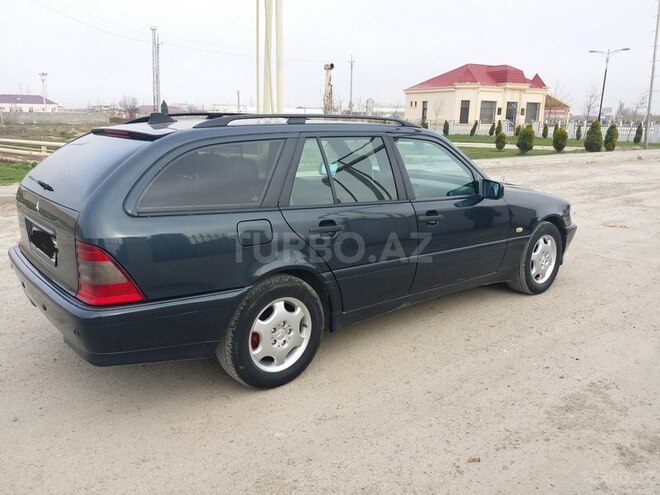 Mercedes C 220 2000, 384,000 km - 2.2 l - Bakı