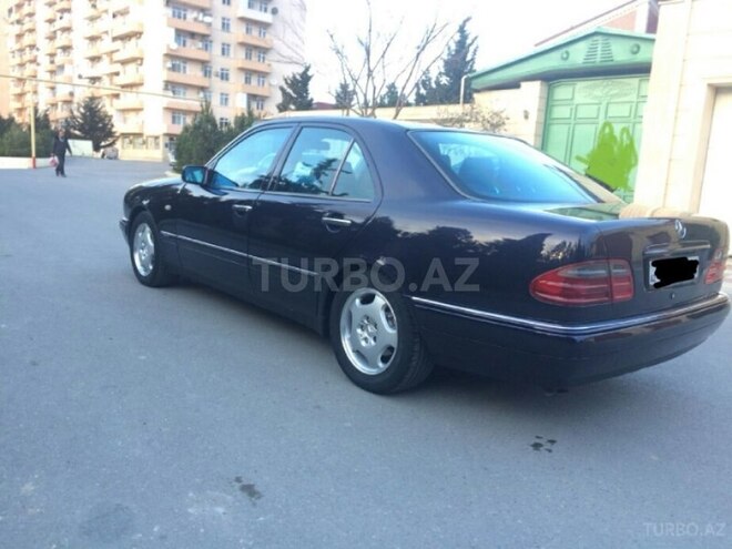 Mercedes E 240 1998, 322,000 km - 2.4 l - Bakı