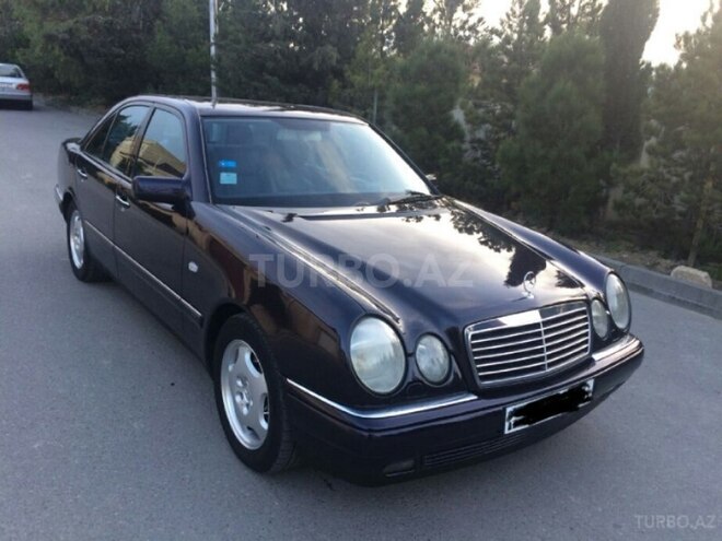 Mercedes E 240 1998, 322,000 km - 2.4 l - Bakı