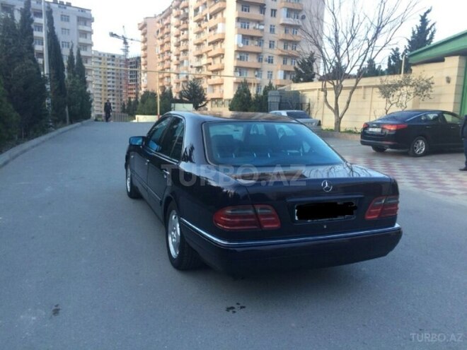 Mercedes E 240 1998, 322,000 km - 2.4 l - Bakı