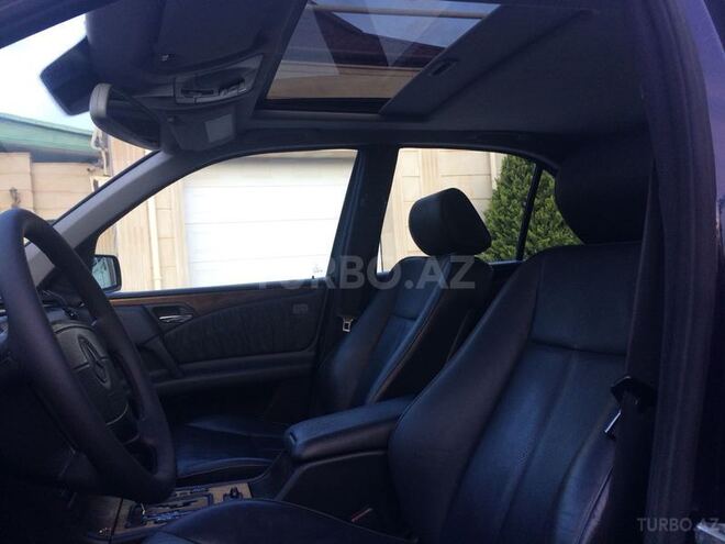 Mercedes E 240 1998, 322,000 km - 2.4 l - Bakı