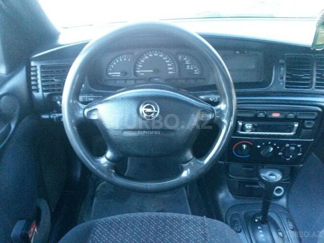Opel Vectra 1995, 285,632 km - 1.6 l - Sumqayıt
